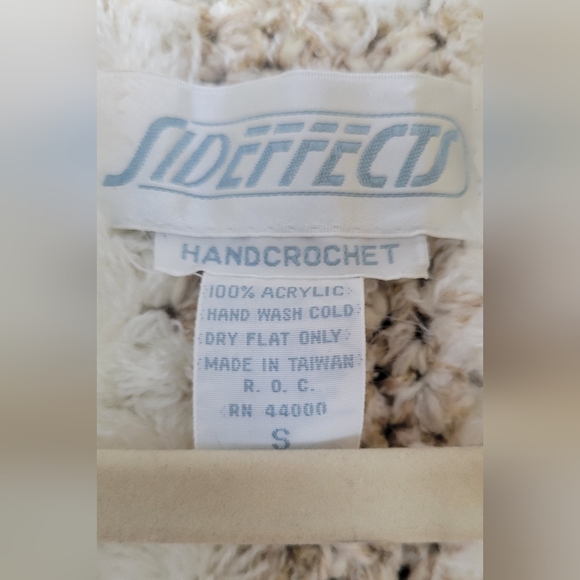 SIDE EFFECTS Hand crocheted Eyelash Vintage 80's Plush Cardigan - Picture 4 of 6